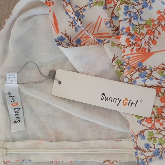 Cute Sunny Girl Spaghetti Straps Top - Picture 6 of 8